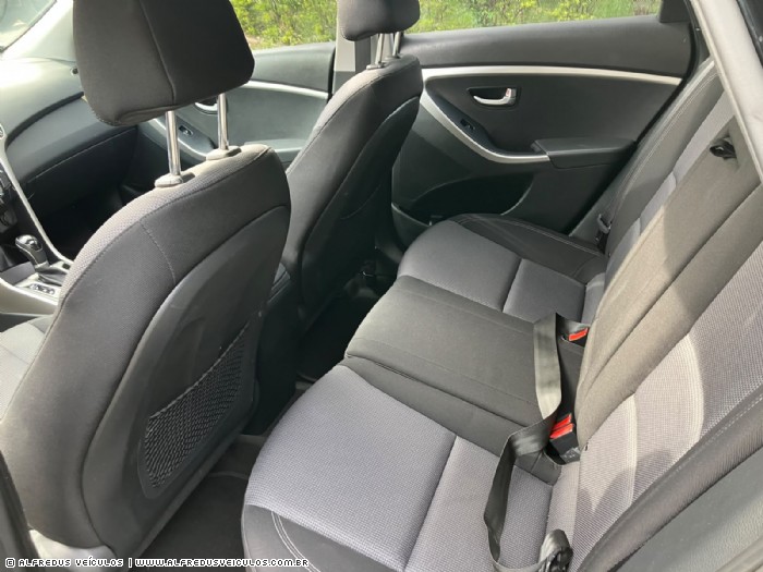 Hyundai I30 1.8 C/ TETO SOLAR 2015/2016